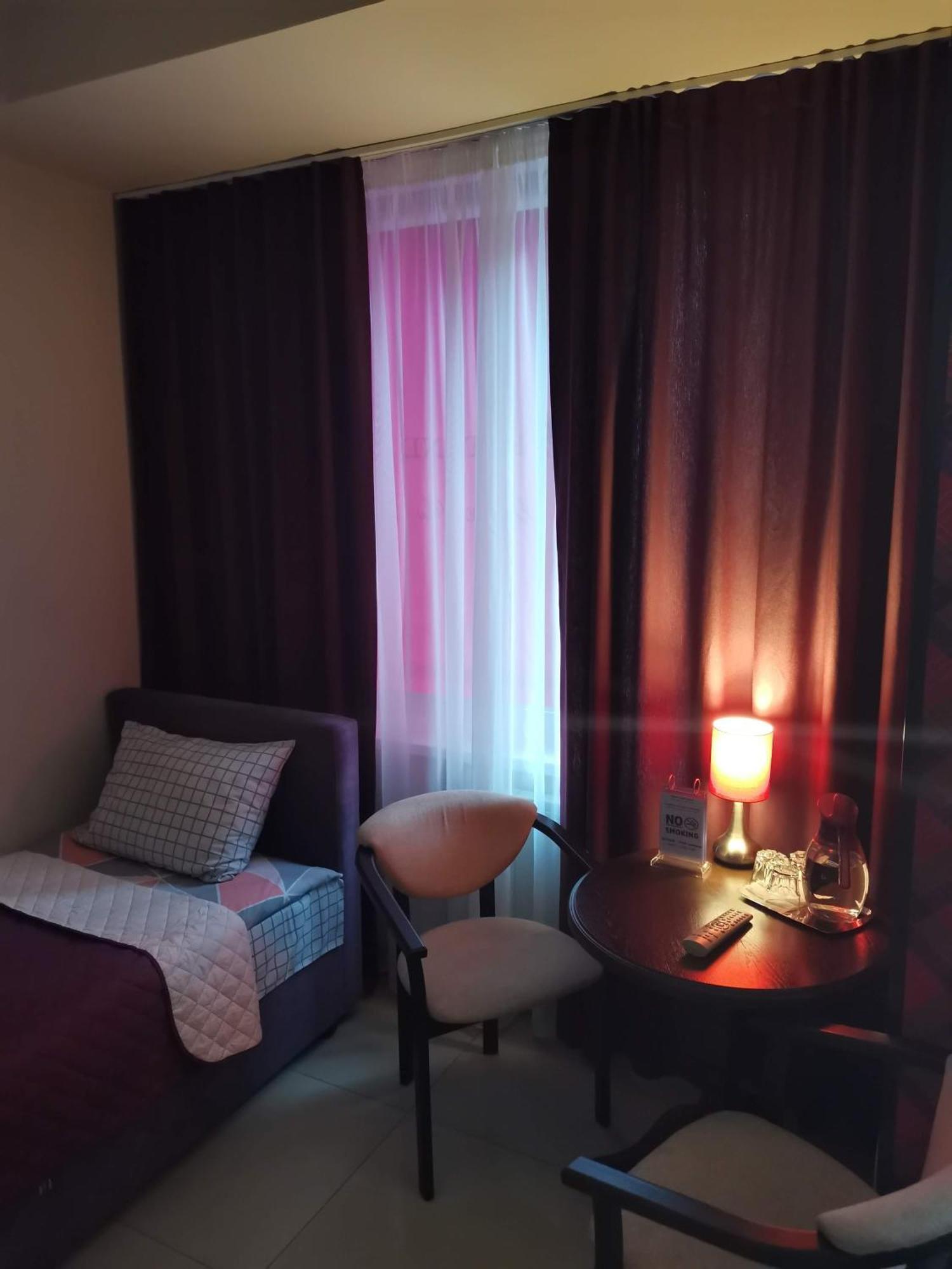 Westend Hotel Kiev Oda fotoğraf