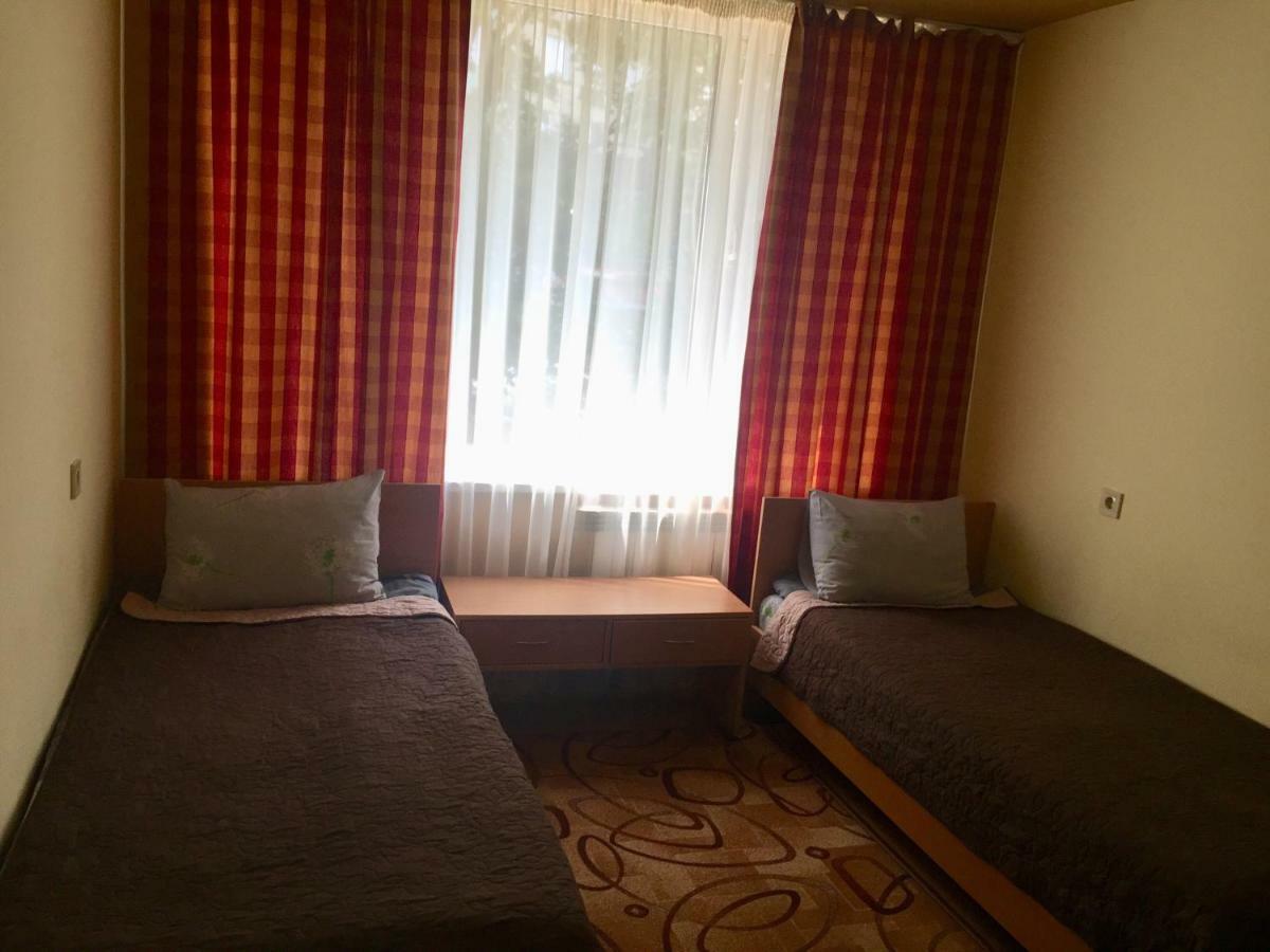 Westend Hotel Kiev Dış mekan fotoğraf